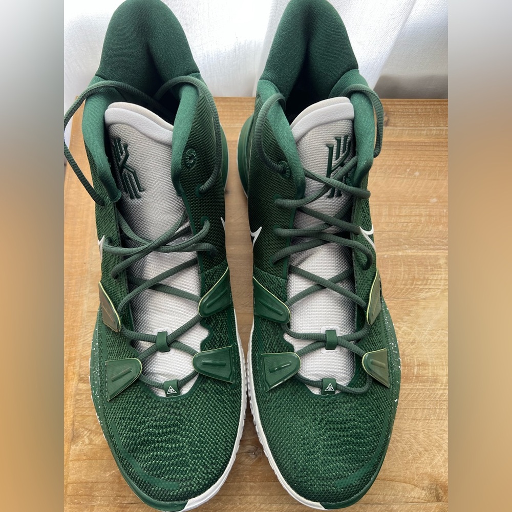 Nike Kyrie 7 TB Gorge Green and White Men’s Size 18 - Picture 3 of 10